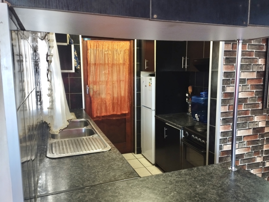 2 Bedroom Property for Sale in Camelot Western Cape